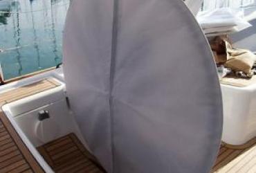 Housse de protection pour barre à roue de voilier